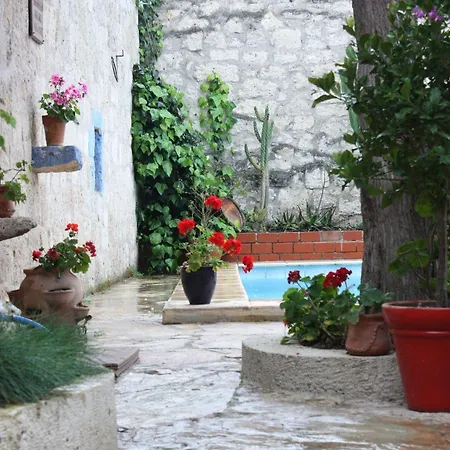 1882 (adults Only) Алачати