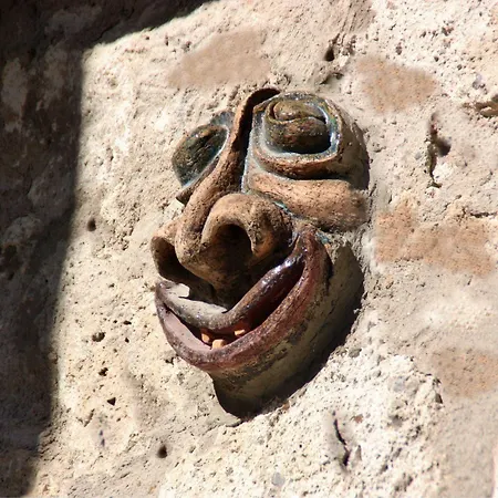 1882 (adults Only) 5*